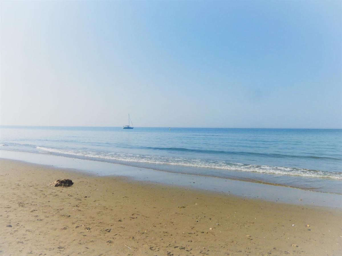 Romana Playa Marbella Vistas Al Mar Esterno foto